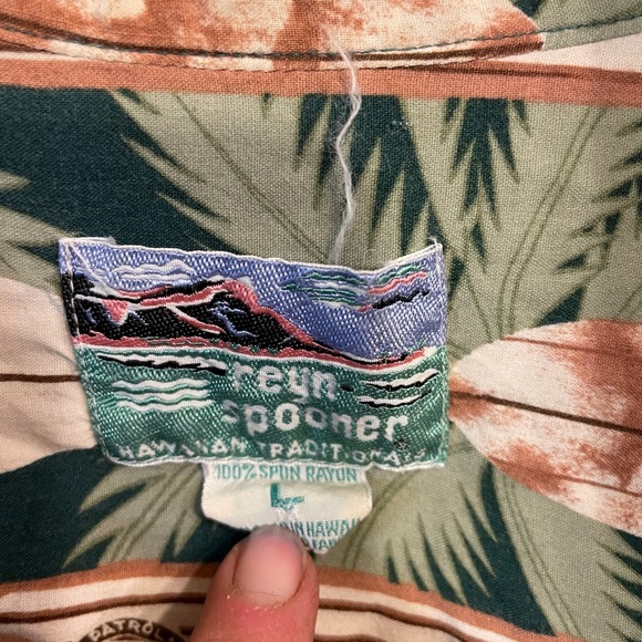 Two large Vintage Hawaiian Button Up Shirts - Picture 3 of 9